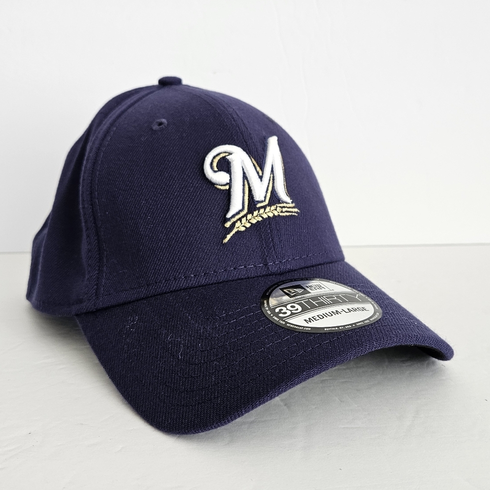 New‎ Milwaukee Brewers Hat MLB Baseball New Era Classic 39THIRTY Cap Size M/L